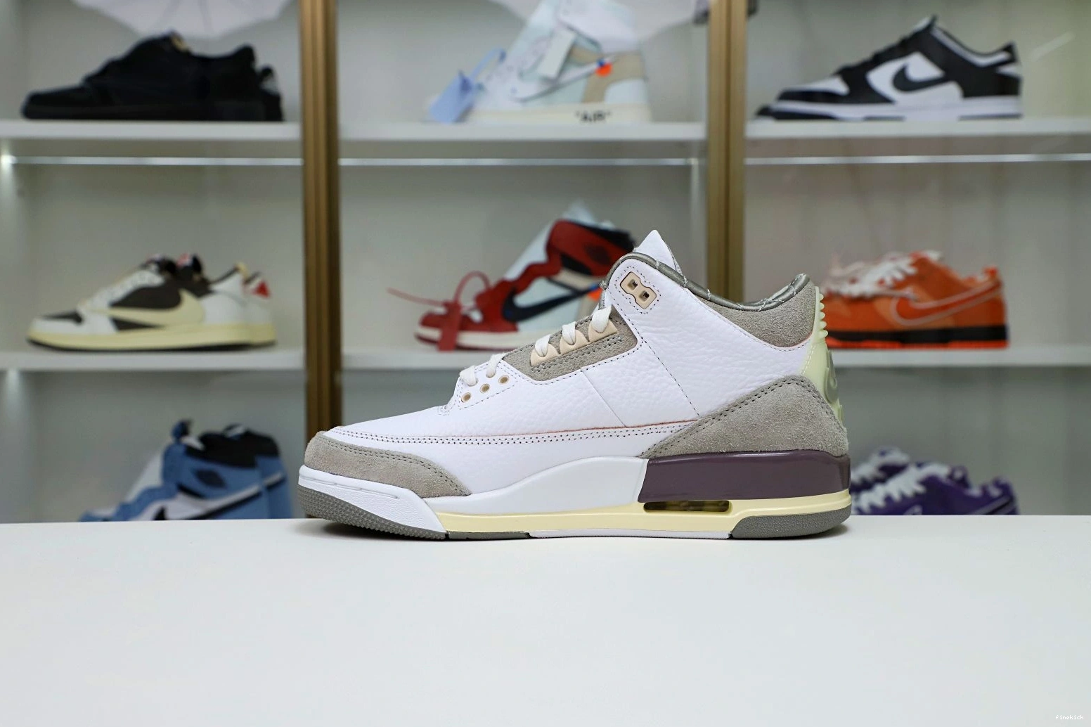 AIR X WMNS 3 MANIÉRE JORDAN 0105